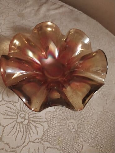 tamet qiymetleri: Antik konfet qabı bir ədəddir heç bir problemi yoxdu işlənməyib qiymət — 1