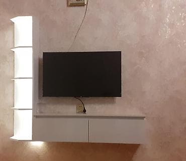 utu lovhəsi: Düz TV altlığı, Polkalı, Laminat — 2