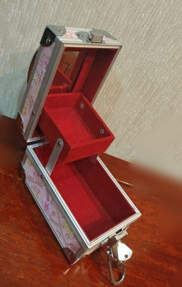 Mücrü Zinət əşyaları üçün lalafo.az -da Mücrü Zinət əşyaları üçün