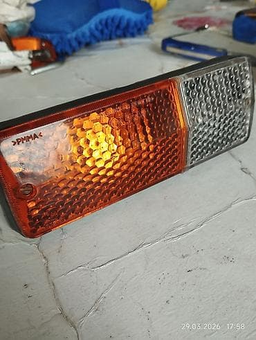 prius 20 kuza qabaq bufer: VAZ 2106,03 ön dönmə işiqlari,sol tərəf,biri Sovet dövrünün — 9