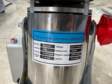 xamir qarisdiran: Üyüdücü ✅2kq 250 azn ✅3,5kq Ədviyat üyüdən Ədviyyat üyüden — 8