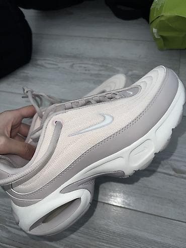 the nort face: Nike Air Max Portal 2 defe geyinilib 39 razmer Xüsusiyyətlər: - — 1