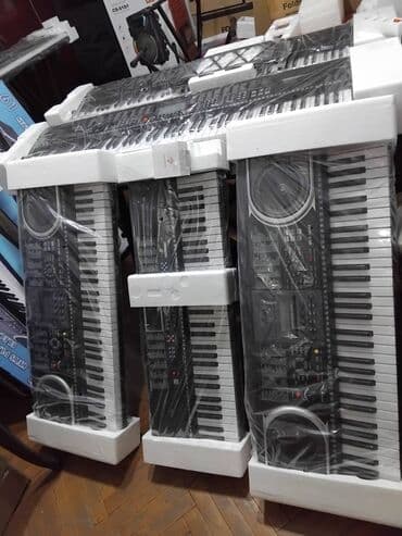 Təzədir. Qutuda. Yeni başlayanlar üçün piano və ya sintezator kursu