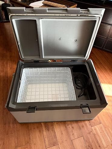 Elektrikli portativ soyuducu - Geniş əsas bölmə: çıxarılan tor səbət