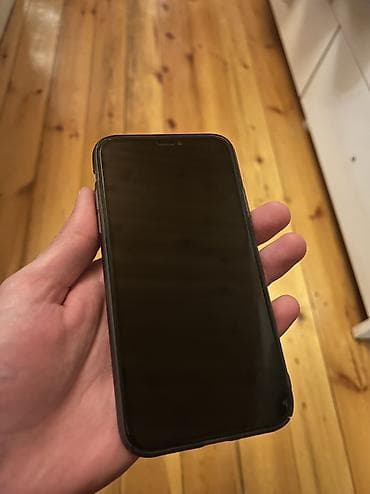 qulaqciq iphone: IPhone 11, 64 GB, Qara, Face ID — 4