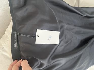 atlaz parça: Model uzerinde olan atlas etek yenidi M-L olcuye gedir qara ve tund — 4