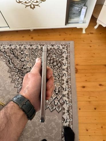 ayfon dubay: IPhone 16 Pro Max, Natural Titanium — 2