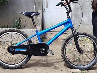 Uşaq velosipedi – BMX üslubunda, tək sürətli - Rəng: mavi gövdə, qara