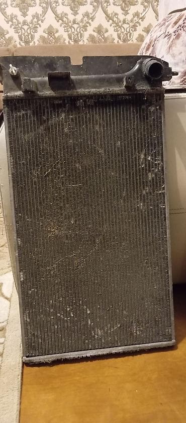 Soyutma və qızdırma sistemləri: Geely Emgrand EC7 radiatoru. kriskasi qirigdir. real alıcıya endirim — 1