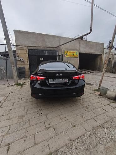 sevralet kobat: Chevrolet Malibu: 1.5 l | 2020 il 95000 km Sedan — 4