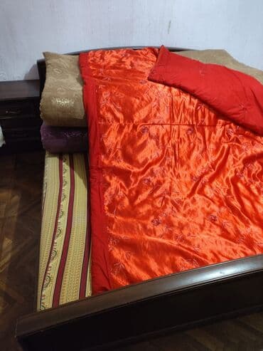 Tək adamlıq yeni yorğan - 20 azn Tək adamlıq yeni döşəklər bir ədədi -