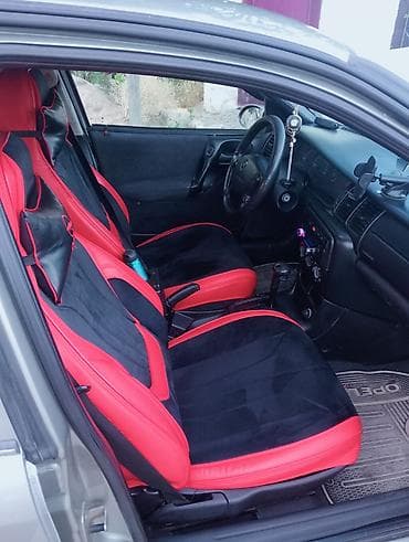 Opel Vectra: 0.2 l | 1997 il 42005 km Sedan — 3