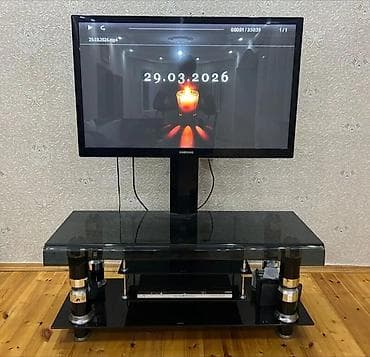 Samsung televizor smart deyil yaxşı vəziyyətdədir altlığı ilə bir