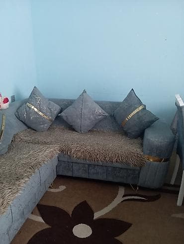 divan kohne: Künc divan, İşlənmiş, Açılan, Bazalı, Vеlur parça, Çatdırılma yoxdur — 3