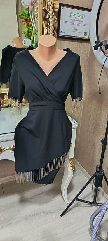 изготовление значков на заказ: Qırmızı və qara zərif onlar hər biri qiyməti ayırdı yenidən seclmir — 15