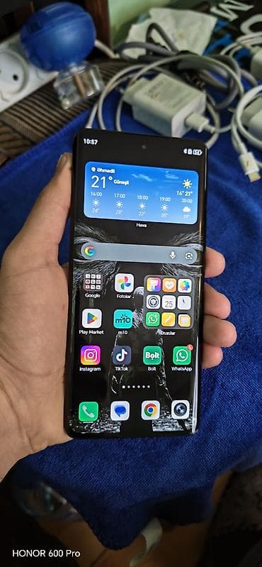 telegonlar: Honor X9b, 256 GB, rəng - Qara, Face ID — 2