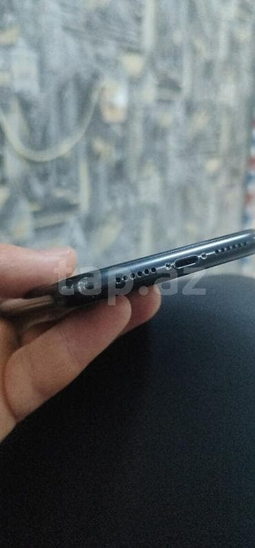 iphone x barter var: IPhone Xr, Qara — 3