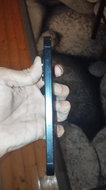 Elektronika: IPhone 16 Pro, 128 GB, Qara — 6