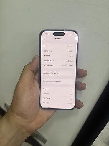 apple iphone 16: IPhone 16, 256 GB — 1