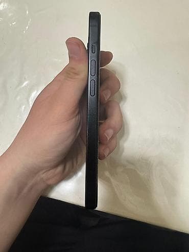 Kompüter, noutbuk və planşetlər: IPhone 15, Black Titanium — 5