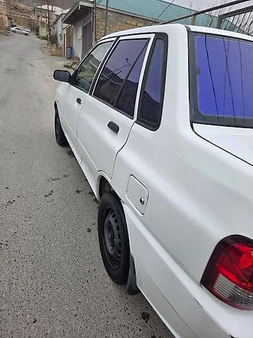 rexton ehtiyat hisseleri: Avtomobil: Daewoo Nexia (sedan), ağ rəng Dövlət nömrə nişanı — 3