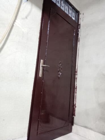 Döşəmə: Mənzil üçün İşlənmiş Giriş qapısı 90x230 sm Çərçivə ilə, Ünvandan götürmə — 2