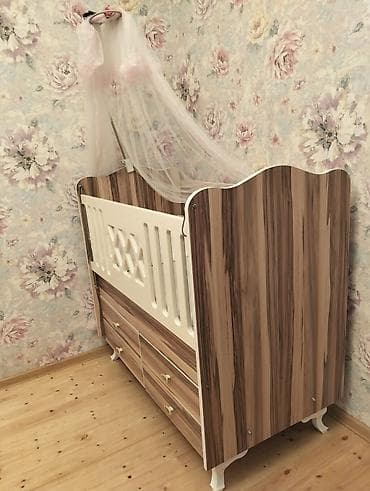 Beşiklər: Oğlan və qız üçün, Dördbucaq, Beşik, Dəstsiz, Matrassız, Yellənmə mexanizmsiz — 1