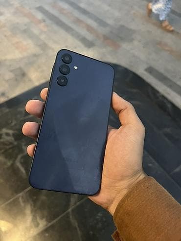 Мобильные телефоны и аксессуары: Samsung Galaxy A15, 128 ГБ, цвет - Голубой — 1