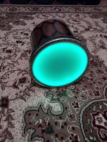 Elektron işıqlı nağara/davul dəsti - Korpus: taxta gövdə, çoxbucaqlı