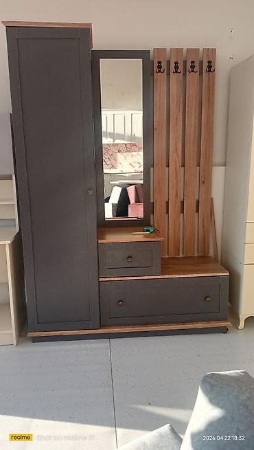 Yeni, 1 qapı, Güzgülü, Boz, Digər material, Açılan, Düz dolab