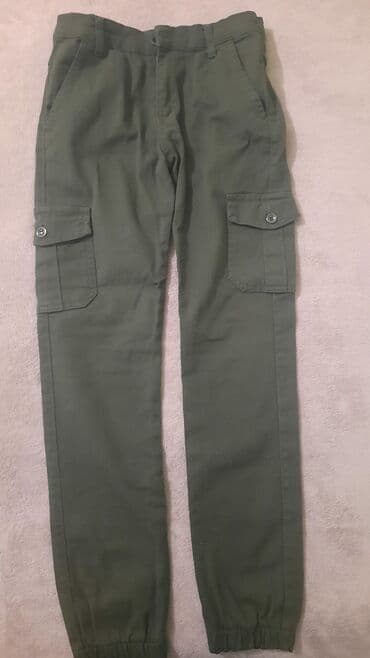 Yaşıl rəngli kişi cargo şalvarı - Model: Cargo, iki tərəfdə düyməli