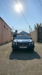 Mercedes-Benz 240: 2.4 l | 1998 il Sedan