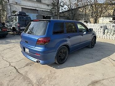 Mitsubishi Airtrek: 2 l | 2002 il 382000 km Ofrouder/SUV — 7