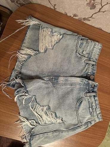 Cins şort Zara 38 ölçü - Model: Yüksək belli, klassik 5 ciblə - Rəng