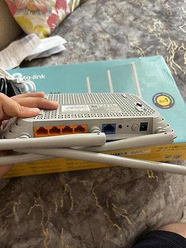 tp link w8961n: TP-Link Archer C60 AC1350 Dual Band Wi‑Fi router - İkiz zolaq: 2.4 — 1