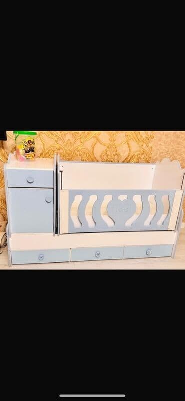 1 ayliq usaq sekilleri: Oğlan və qız üçün, Dördbucaq, Beşik, Dəstsiz, Matrassız, Yellənmə mexanizmsiz — 1