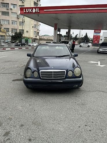 kia satisi: Mercedes-Benz E 200: 2 l | 1998 il Sedan — 3