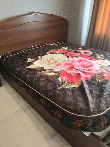 Двуспальная кровать, Шкаф, Б/у — 1