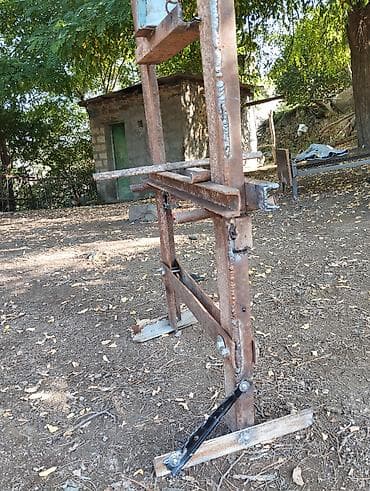 anker bolt: Bolt qayqadı asant sökülüb yığılır,üzərində 12T danqrant,dəmiri çox — 6
