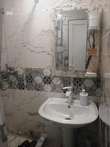 Daşınmaz əmlak: Mingəçevir şəhər QRES qəsəbəsində, 4 saylı orta məktəbin yanında 5 — 4