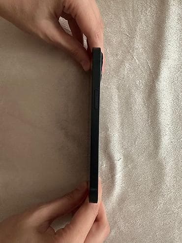 philips xenium 9@9d: IPhone 13, 128 GB, Qara, Face ID — 3