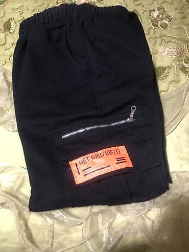 Qara rəngli unisex cargo idman şalvarı - Stil: cargo/jogger tipli