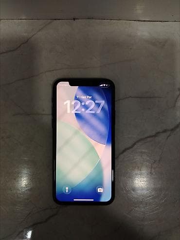 airpods iphone: IPhone 11 Pro, 64 GB, Matte Midnight Green — 1