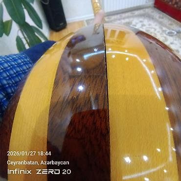 elektro gitara satilir: Turk sazı qusuru iki xırda çatdi o da prablem deyil adi şeydi bilənlər — 2