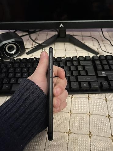 ipad 12 9: IPhone 7, Qara, Qırıq — 2