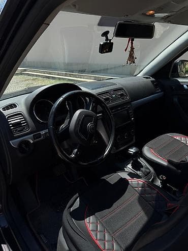 kiçik maşınlar: Skoda Yeti: 1.2 l | 2012 il 155600 km Krossover — 5