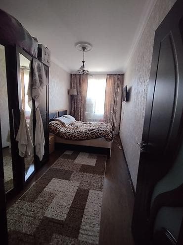 6 ci mkr da evler: Bakı, 5-ci mikrorayon, 2 otaqlı, Köhnə tikili, m. Memar Əcəmi, 40 kv. m — 4