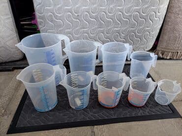 Mətbəx aksesuarları: Ölçü qrafinləri dəsti – şəffaf plastik, tutacaqlı və tökmə ağızlı - — 20