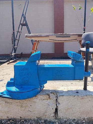 Köhnə çuqundan məngənədir.1970-ci ildə istehsal Maksimum:19sm açılır at lalafo.az Köhnə çuqundan məngənədir.1970-ci ildə istehsal Maksimum:19sm açılır
