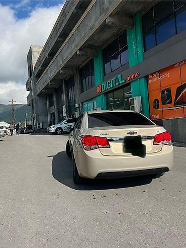 chery fulwin 2: Chevrolet Cruze: 1.4 l | 2011 il 291000 km Sedan — 5